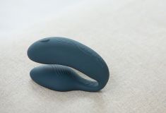 Вибромассажер We-Vibe 4 Plus графитовый