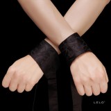 Шелковые наручники Lelo Etherea черные