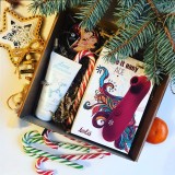 Подарочный новогодний набор Sparrkling Strawberry Wine