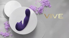 Вибромассажер Yumi для точки G и мерцающим стимулятором язычка, фиолетовый