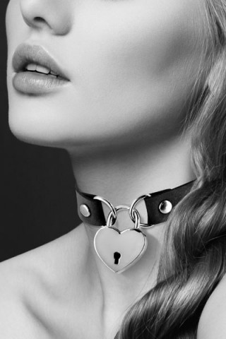 Чокер с замком сердце COLLIER PENDENTIF COEUR NOIR, чёрный