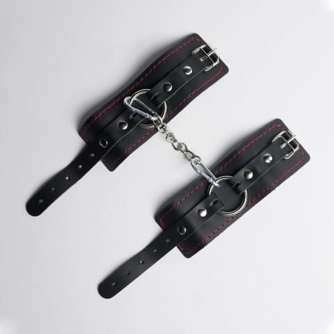 Crazy Hand Made Наручники с красной строчкой Crazy Hand Made Наручники с красной строчкой