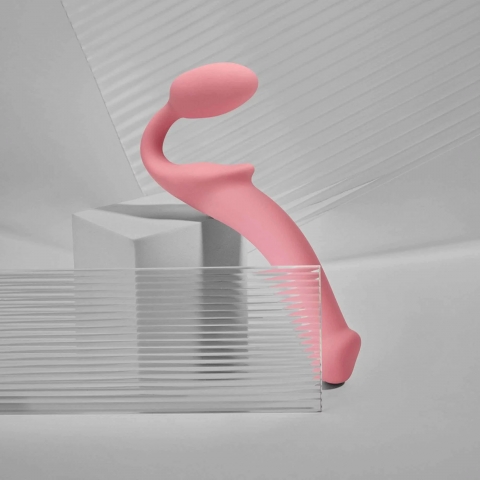 Страпон Strap-On-Me Semi-Realistic гнущийся, розовый (M - 18, Ø 3.8 см) Страпон Strap-On-Me Semi-Realistic гнущийся, розовый (M - 18, Ø 3.8 см)